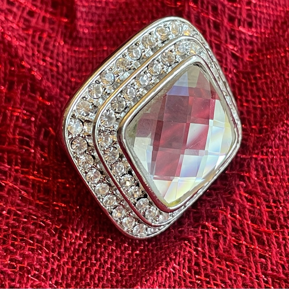 Vintage clear faceted simulated stone cocktail ring